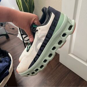 OnCloud Cloudmonster Shoes